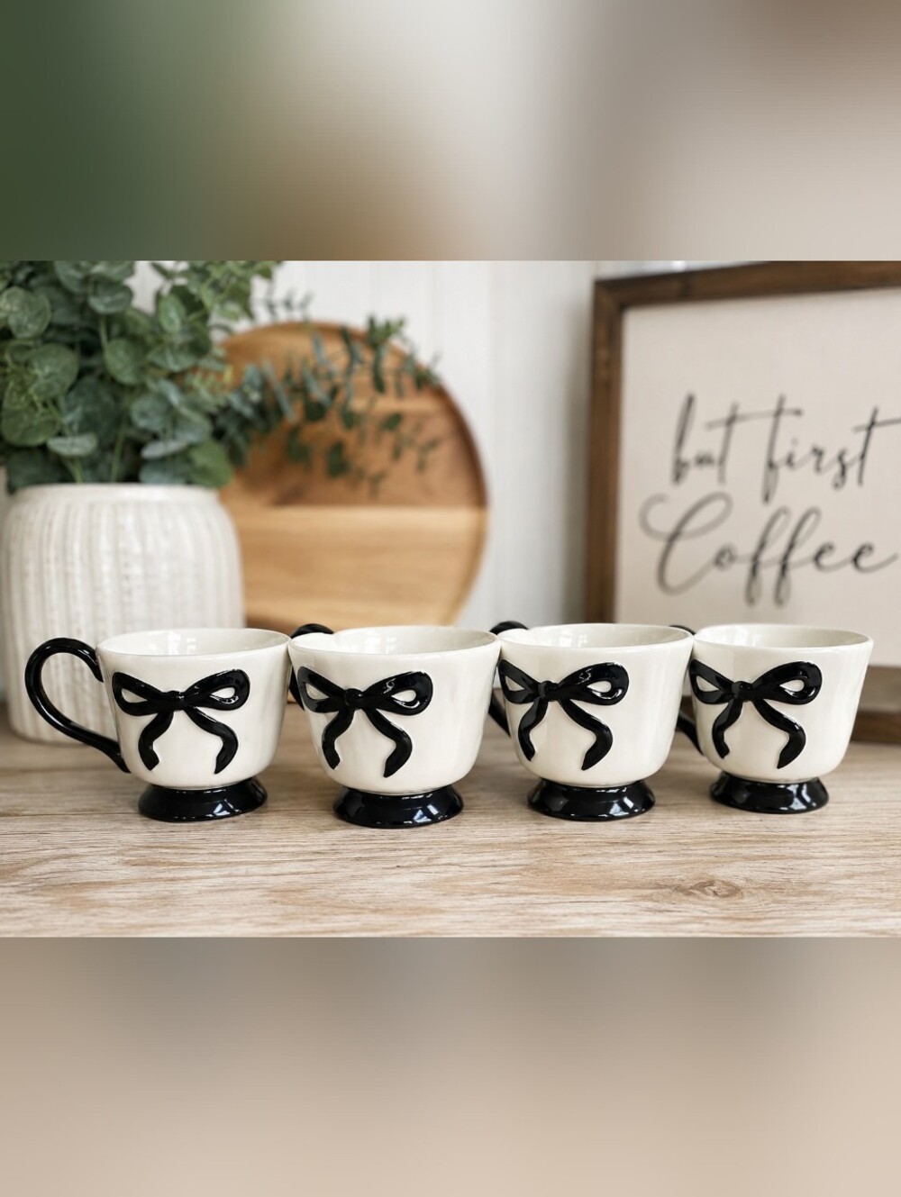 BELLA LUX Set Of 4‎ Hand Painted Bow Mugs Coquette Cottagecore